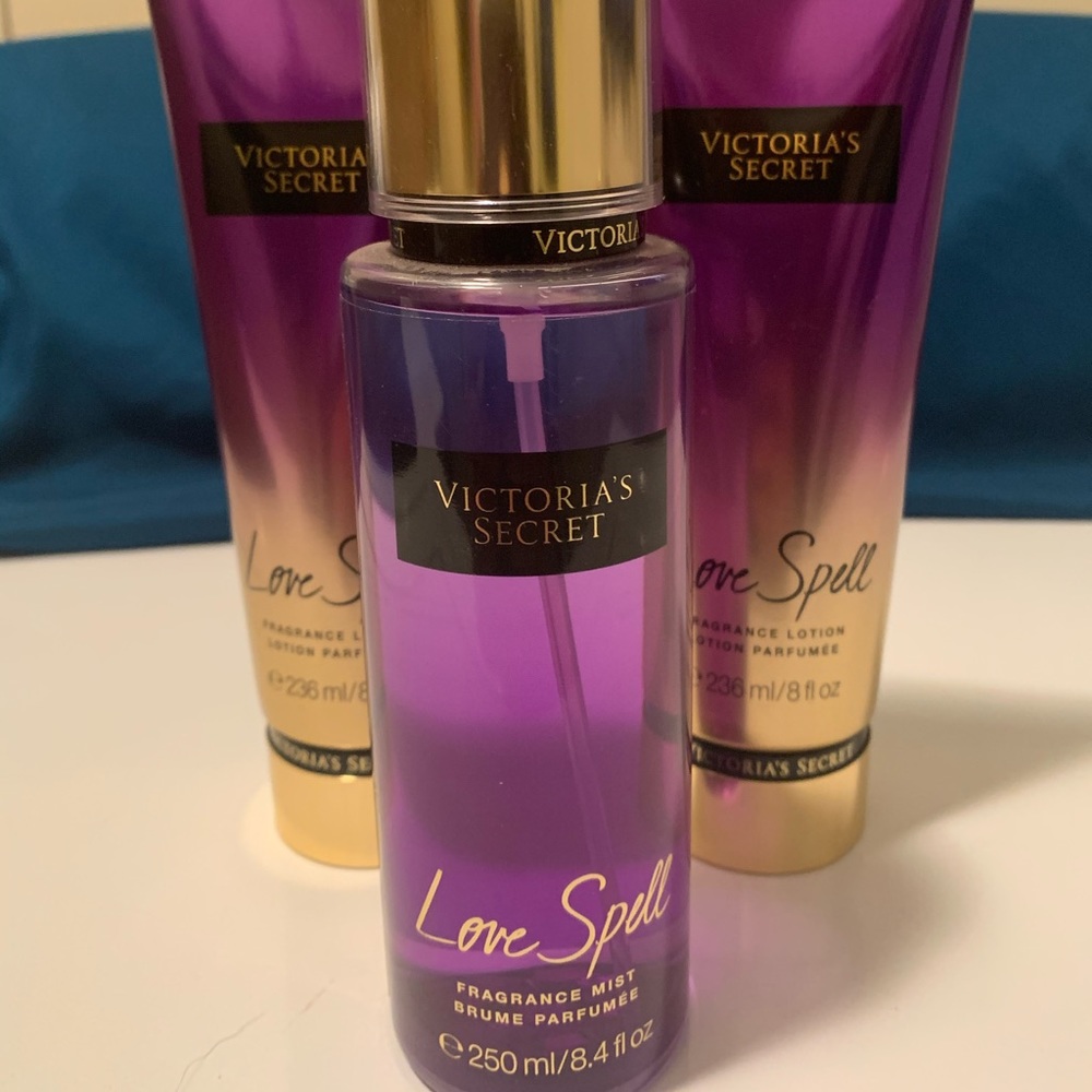 🍁 Victoria’s Secret Love Spell